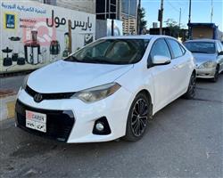 تۆیۆتا کۆرۆلا